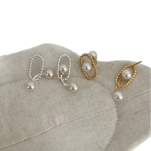 Elegant 925 sterling silver twist earrings with dual pearls in gold and silver finishes