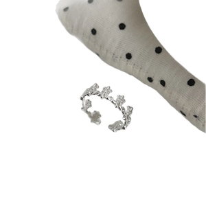 Vintage S925 sterling silver floral pattern open ring with adjustable crown design