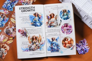 Detail van holografische engelstickers met schelplichteffect voor DIY journal decoratie