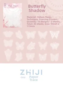 Detail van witte vlinderstickers met 3D-schuimtextuur op doorschijnend perkamentpapier
