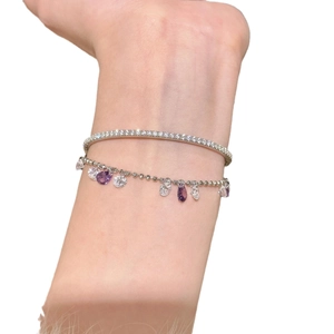 Bracelet double en argent 925 avec zircons violets en goutte et cristaux brillants