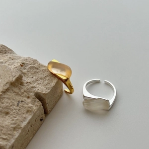 Minimalist 925 sterling silver geometric chalcedony open rings in gold and silver finish
