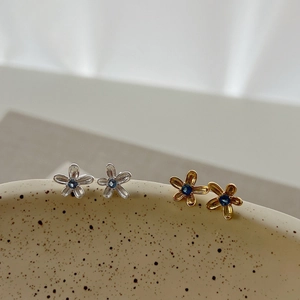 Boucles d'oreilles fleurs en argent 925 avec zircon bleu en finitions or et argent