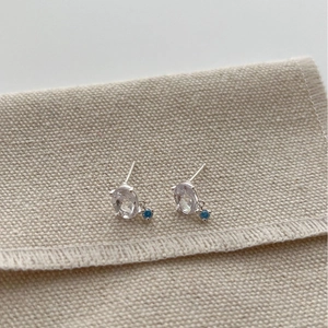 925 silver stud earrings with oval transparent gemstone and small blue crystal drops