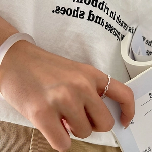 Minimalist 925 sterling silver hollow heart ring band for women on finger