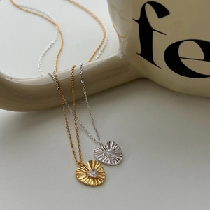 925 Sterling Silver Radiant Heart Necklace Zirconia Inlaid Sunburst Texture Clavicle Chain For Women Minimalist INS Style
