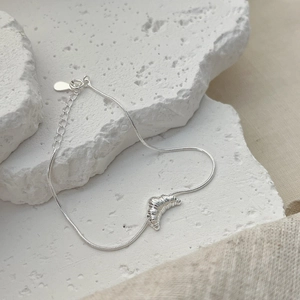 925 silver croissant snake chain bracelet with adjustable lobster clasp on stone