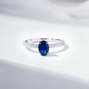 925 Sterling Silver Oval Cut Blue Zirconia Ring With Pave Rhinestone Fashion Jewelry For Women Minimalist Engagement Ring