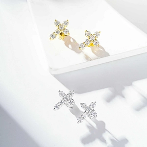 Hip Hop S925 Sterling Silver Moissanite Cross Stud Earrings D Color Moissanite Men Women Cool Fashion Jewelry Earrings