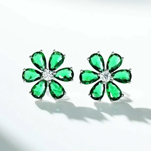 S925 Sterling Silver flower stud earrings with green pear-cut petals and white center