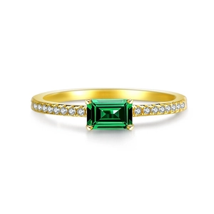 Vintage 925 zilveren smaragd ring met goud plating en rechthoekige groene steen