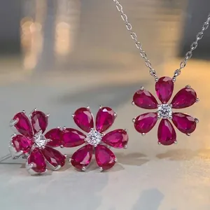 Parure camélia en argent S925 avec collier pendentif fleur rubis rouge et boucles