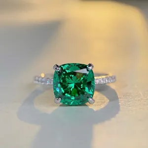 Bague en Argent Sterling 925 avec Pierre Précieuse Verte Taille Émeraude pour Femme Luxe Incrustation Strass Taille Coussin Bijoux