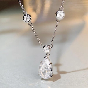 Pear cut carbon diamond water drop pendant necklace in S925 silver for women