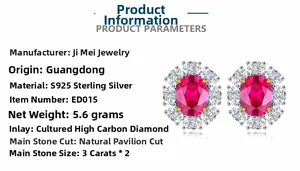Vue macro de boucles d'oreilles rubis 3ct avec halo de diamants et base argent S925