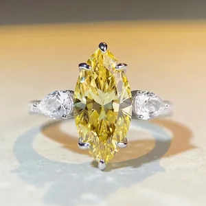 Luxurious Marquise Cut Zirconia Three Stone Ring 925 Sterling Silver Geometric Finger Jewelry For Women Wedding Party
