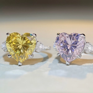 S925 sterling silver heart-cut rings with yellow and purple high carbon diamonds