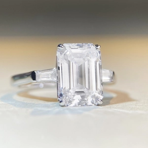 S925 silver emerald cut high carbon diamond ring with classic three-stone setting design
