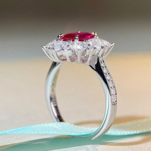 Elegant S925 sterling silver ring with large oval ruby and diamond halo setting