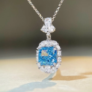 Luxuriöse S925 Silberhalskette mit quadratischem Aquamarin und Markise-Diamanten
