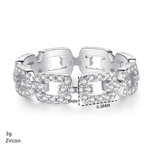 Macro detail of S925 sterling silver chain ring with zircon pavé setting and 5mm width