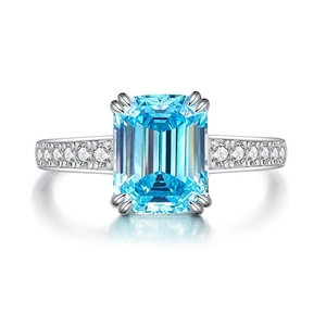 Classic S925 silver ring featuring emerald-cut aquamarine and side-set pavé diamonds