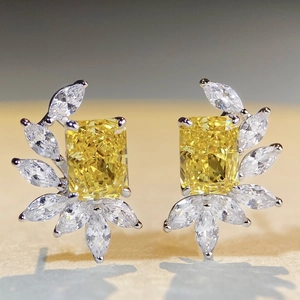 Boucles d'oreilles S925 argent sterling avec diamant jaune et cristaux en forme d'ailes