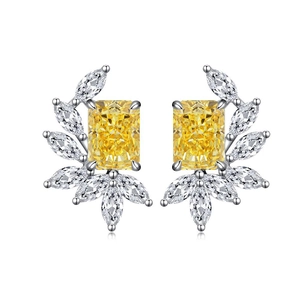 Élégantes boucles d'oreilles en argent S925 avec diamant jaune et design en éventail