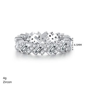 Detail of S925 silver ring featuring 4.5mm width and emerald cut zircon stones