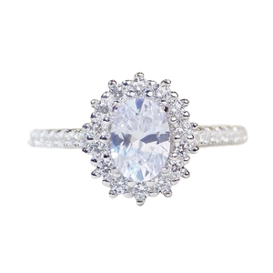 Classic S925 sterling silver oval-cut halo moissanite ring with pavé side stones