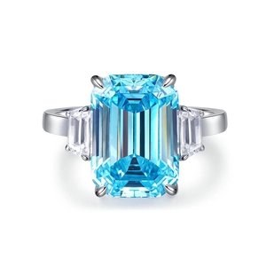 Emerald cut aquamarine gemstone ring with baguette side stones in 925 sterling silver