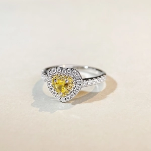 Bague élégante en argent S925 avec zircon jaune taille coeur et double serti halo