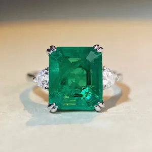 Luxury 925 Sterling Silver Emerald Cut Green Zirconia Ring For Women Elegant Rectangular Geometric Inlaid Party Ring Jewelry