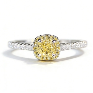 Anello di lusso in argento S925 con zircone giallo taglio cushion e montatura halo