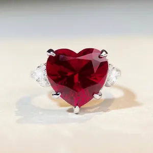 925 Sterling Silver Pigeon Blood Red Heart Gemstone Ring For Women Rhinestone Inlaid High-end Romantic Elegant Finger Ring Jewelry Gift