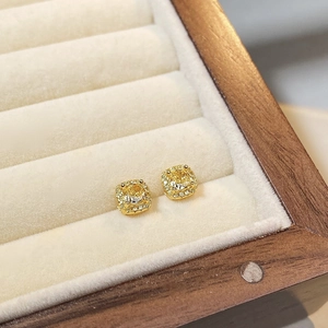 Orecchini a perno vintage in argento S925 con diamante giallo quadrato da donna