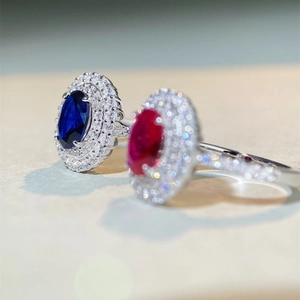 Bagues luxueuses en argent 925 avec rubis et saphir de coupe ovale et diamants