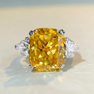 Luxury 925 Sterling Silver Cushion Cut Yellow Rhinestone Ring For Women Three Stone Design Three-stone Pink Rhinestone Inlaid Jewelry Gift