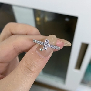 S925 Sterling Silver Cross Ring For Women Simple Fashion Geometric Pave Zirconia Sparkling Finger Ring Elegant Jewelry Gift
