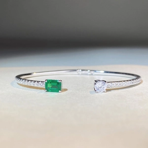 Elegant 925 Sterling Silver Open Bangle For Women Luxurious Emerald Green Rhinestone Adjustable Fashion Jewelry Hand Accessory Gift