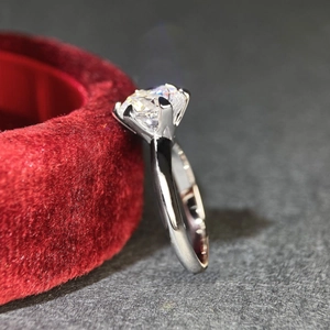 Classic six-prong Moissanite engagement ring in 925 sterling silver with a round cut diamond