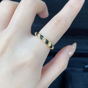 S925 silver ring with black enamel spiral texture and pavé set sparkling crystals