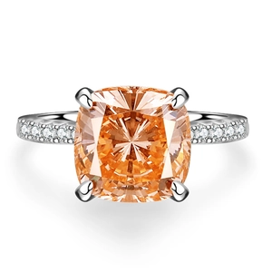 Bague en argent 925 avec une grande pierre orange taille coussin et accents brillants