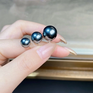 Three sizes of Tahiti black pearl stud earrings in S925 sterling silver from 8mm to 12mm