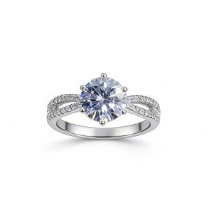 6-prong 5ct moissanite ring in 925 silver with a twisted pavé split-shank design