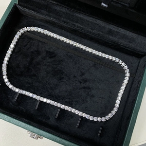Collier tennis classique en argent sterling 925 avec moissanite D dans un coffret vert