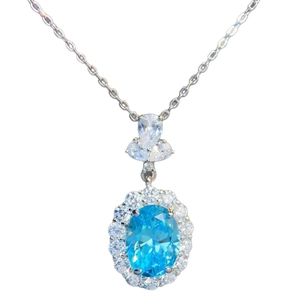 Collier en argent S925 avec grand pendentif aigue-marine ovale et zircons