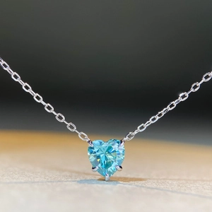 Pendentif classique en moissanite vert menthe taille cœur 1ct en argent S925 avec chaîne