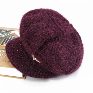 Deep purple knitted newsboy cap for women with plush lining and rhinestone buckle