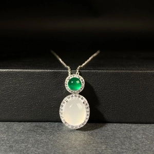Elegant S925 Sterling Silver Copper Necklace For Women Green White Chalcedony Pendant Inlaid Rhinestone Jewelry Gift